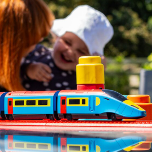 Web-image-Playtrains_Summer_Banner_Homepage_4_2521x946